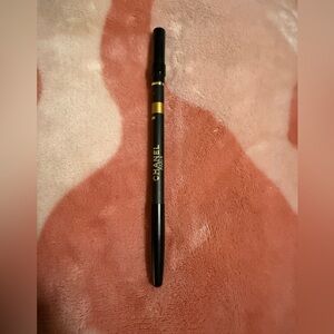 Chanel Vegas Gold Le Crayon Levres Precision Lip Definer